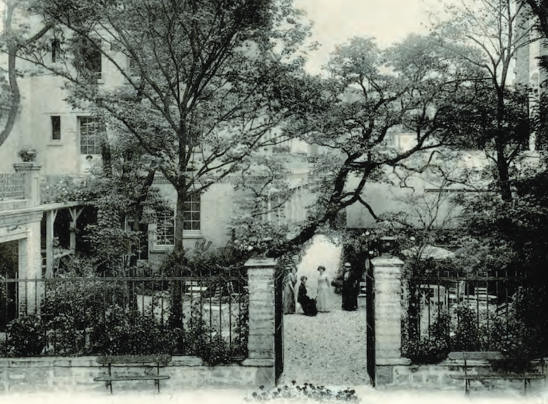 <b>fig.3</b>Reid Hall