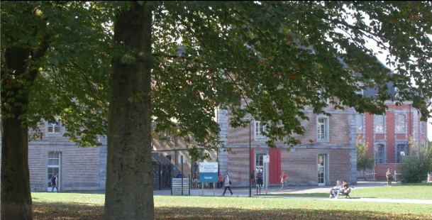 <b>fig.10</b>Le pôle Ronzier et le Centre d’Art